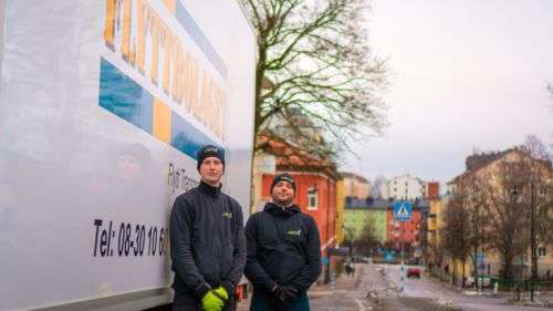 Två flyttgubbar åt Flyttbolaget i Stockholm